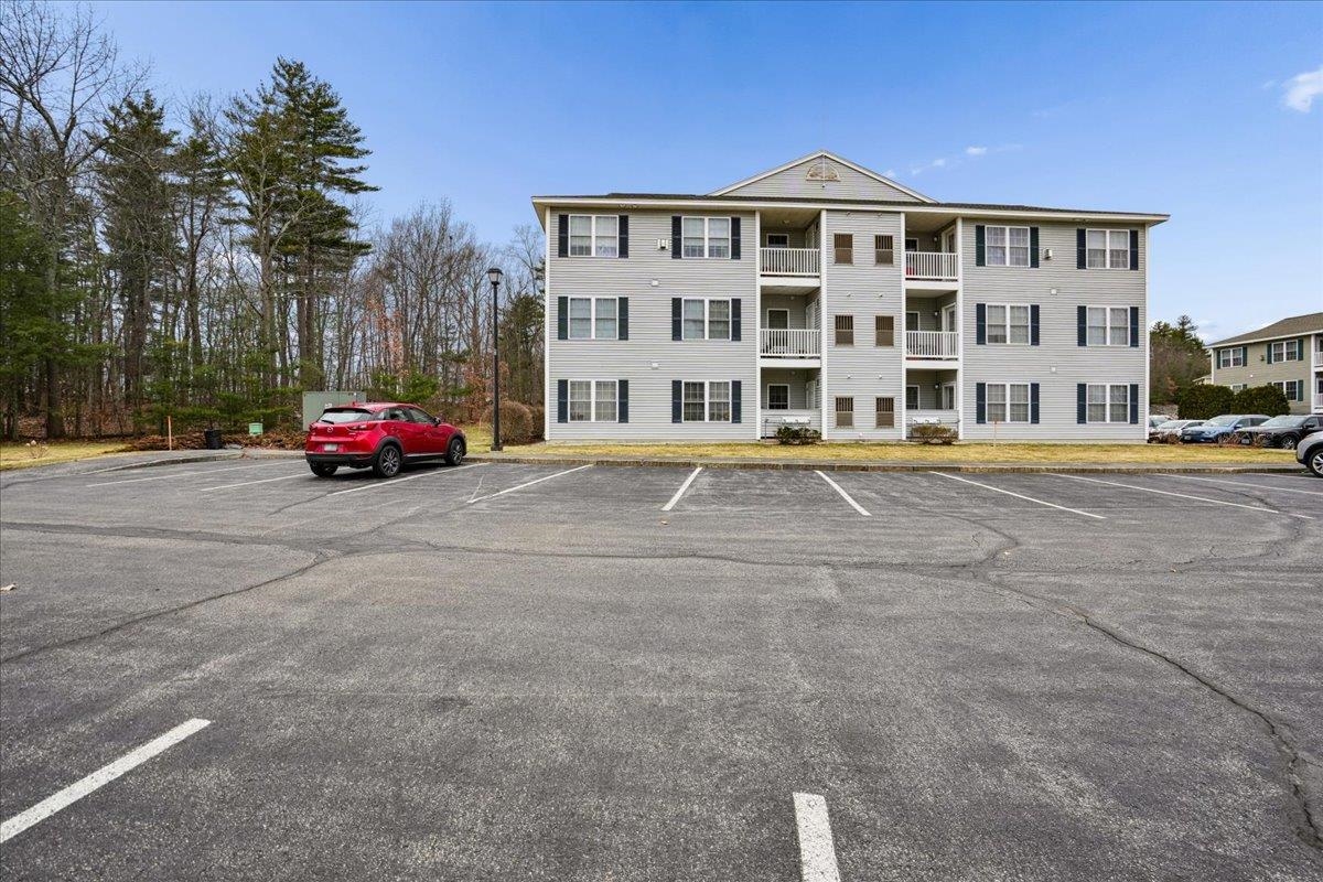4 Crestview Circle, Unit 108 Londonderry, NH 03053 - Photo 33 of 37