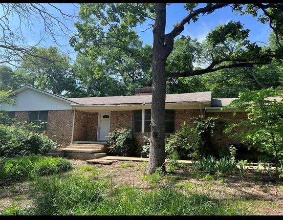 $2,200 | 7012 Highway 56, Bells, TX 75414