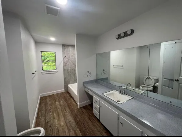 $2,200 | 7012 Highway 56, Bells, TX 75414