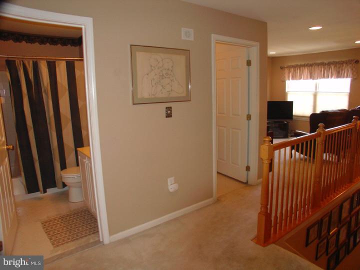 330 Watkins Road Pennington, NJ 08534 - Photo 15 of 23 Hallway