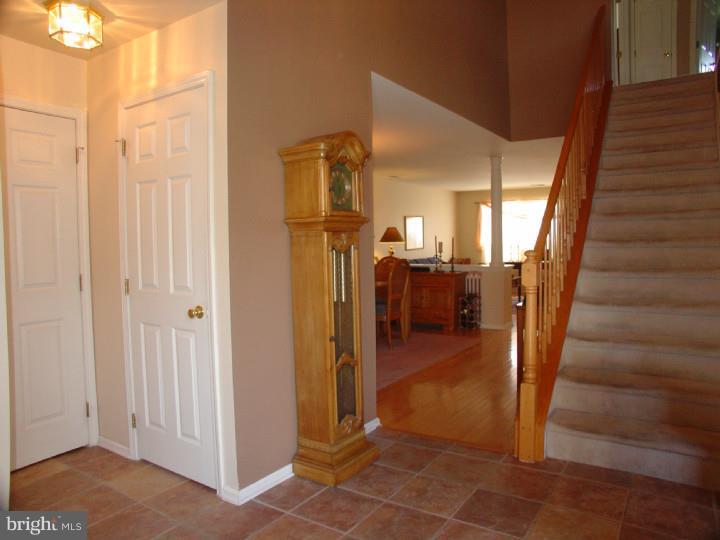 330 Watkins Road Pennington, NJ 08534 - Photo 3 of 23 Foyer