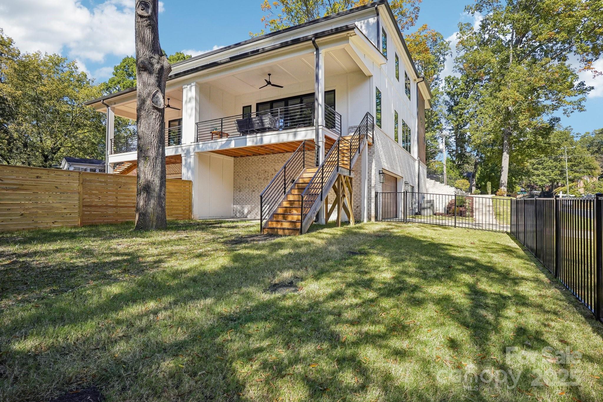 5610 Farmbrook Drive Charlotte, NC 28210 - Photo 43 of 45 a view of a backyard