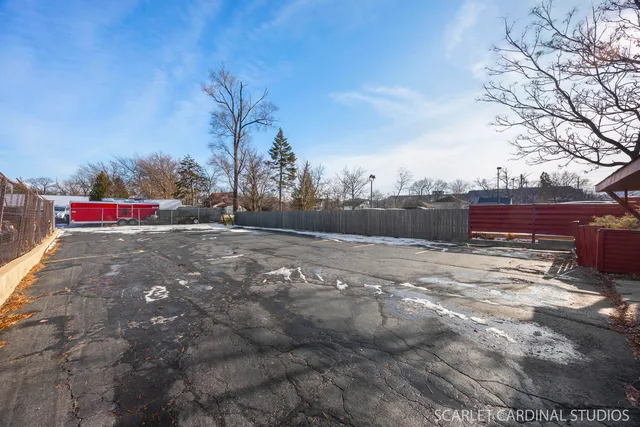 $580,000 | 25 South Villa Avenue, Villa Park, IL 60181