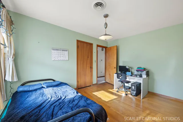 $580,000 | 25 South Villa Avenue, Villa Park, IL 60181