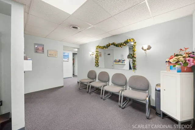 $580,000 | 25 South Villa Avenue, Villa Park, IL 60181