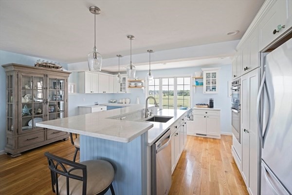 131 Glades Road Scituate, MA 02066 - Photo 4 of 19