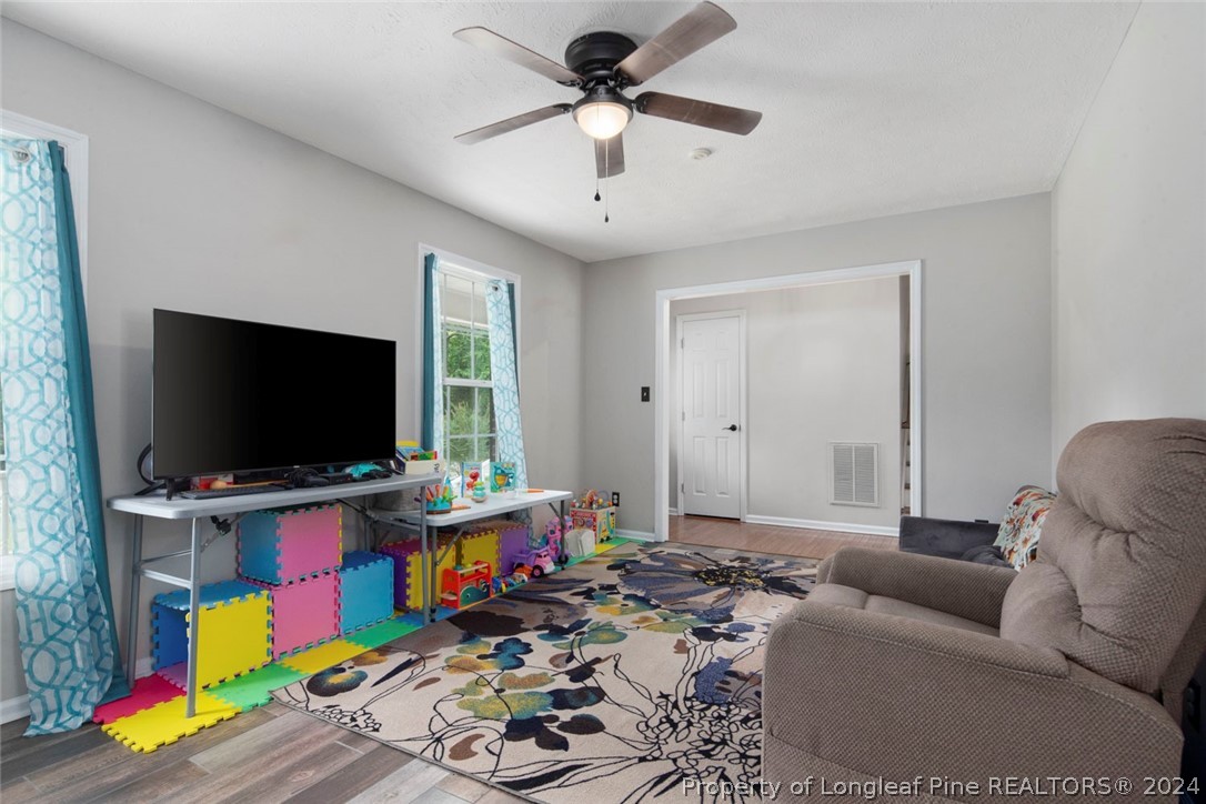 817 Hobson Road Raeford, NC 28376 - Photo 10 of 11