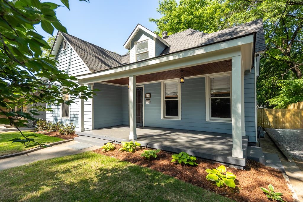 119 South Fenwick Road Memphis, TN 38111 - Photo 6 of 28 a view of house with yard