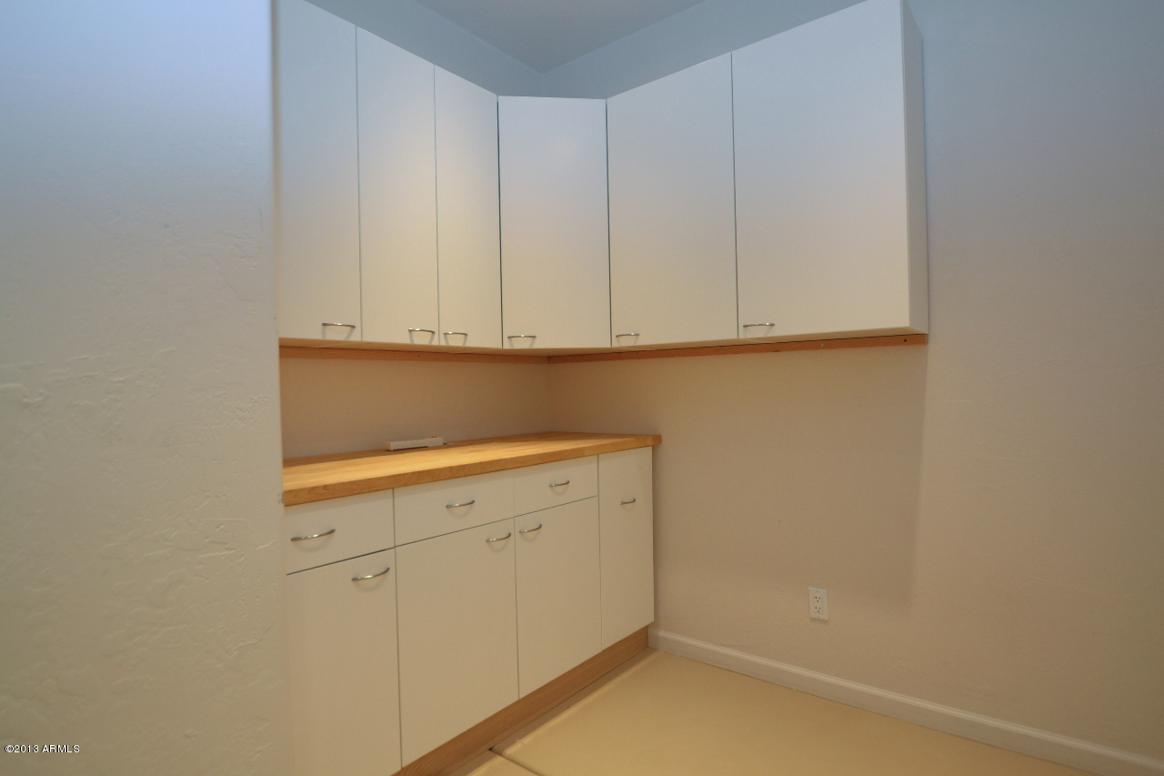 5058 East Sleepy Ranch Road Cave Creek, AZ 85331 - Photo 28 of 41 laundry room