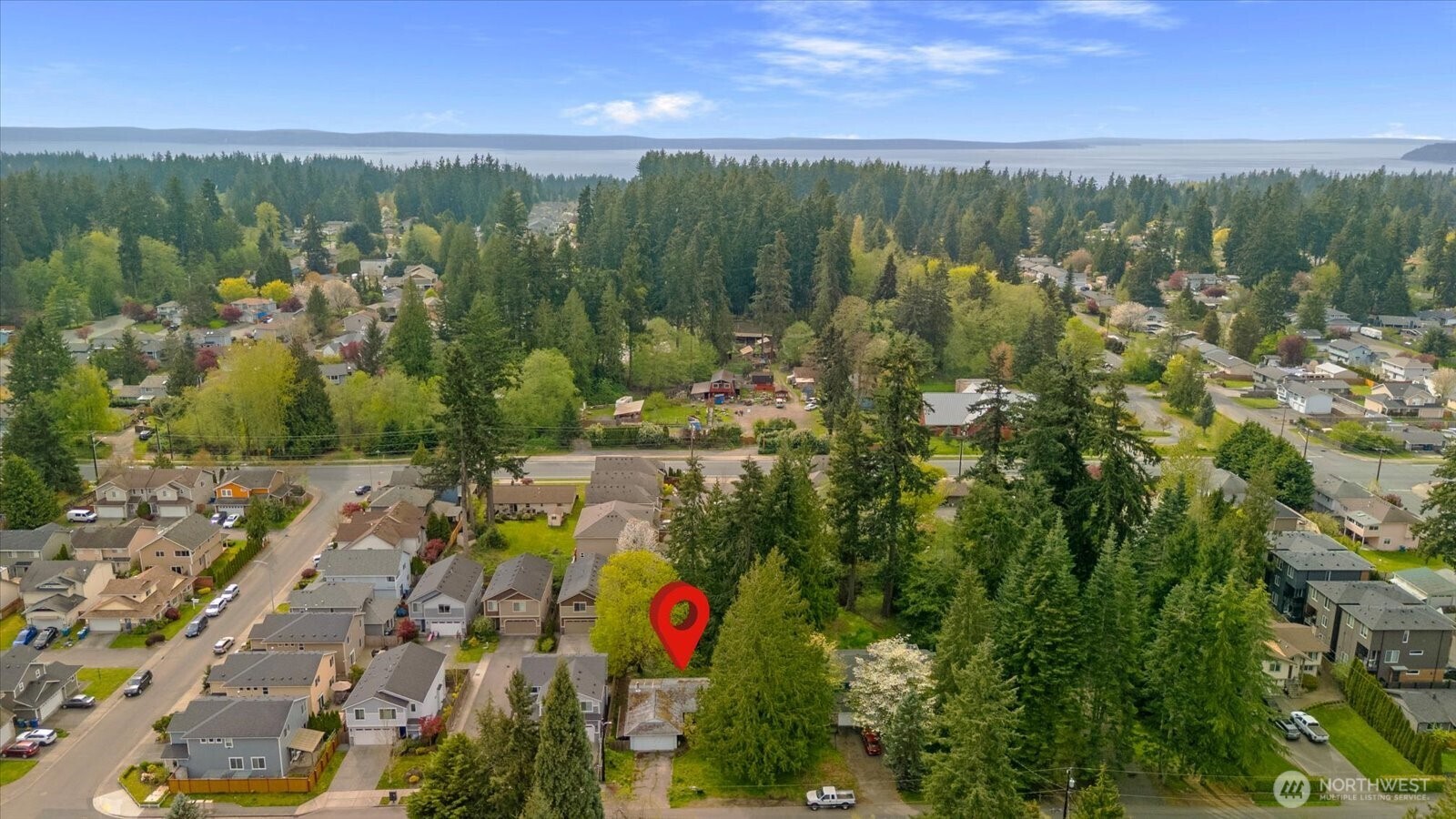 15316 50th Place West Edmonds, WA 98026 - Photo 6 of 12 a view of a city