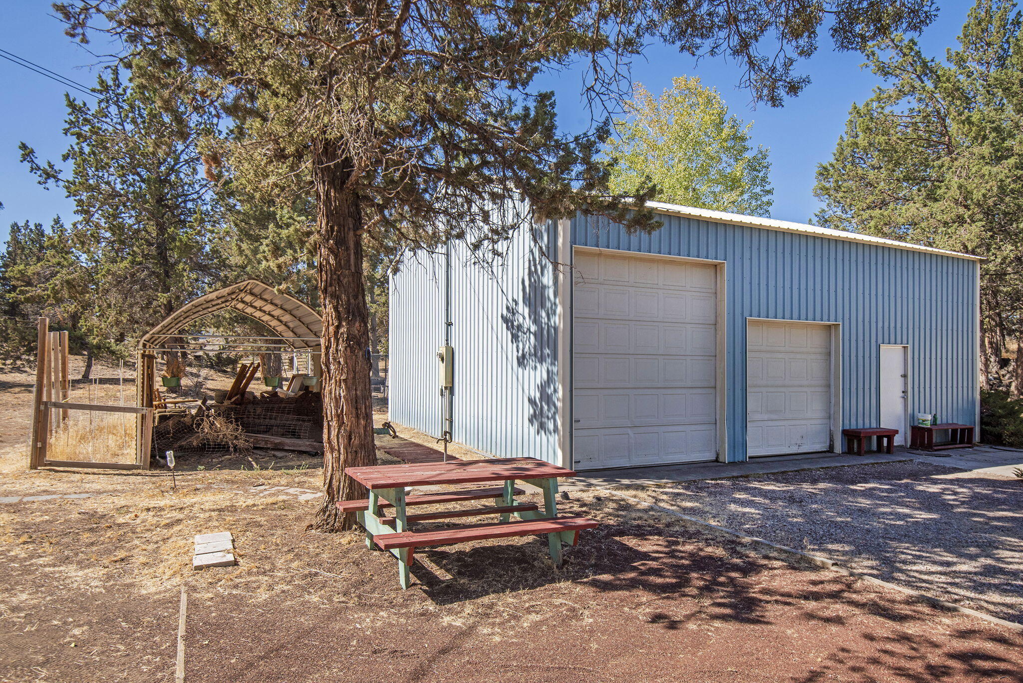 16822 Rainbow Road Terrebonne, OR 97760 - Photo 23 of 36 Shop