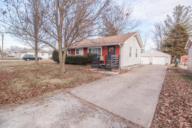 $169,000 | 20 6th Street, Matherville, IL 61263