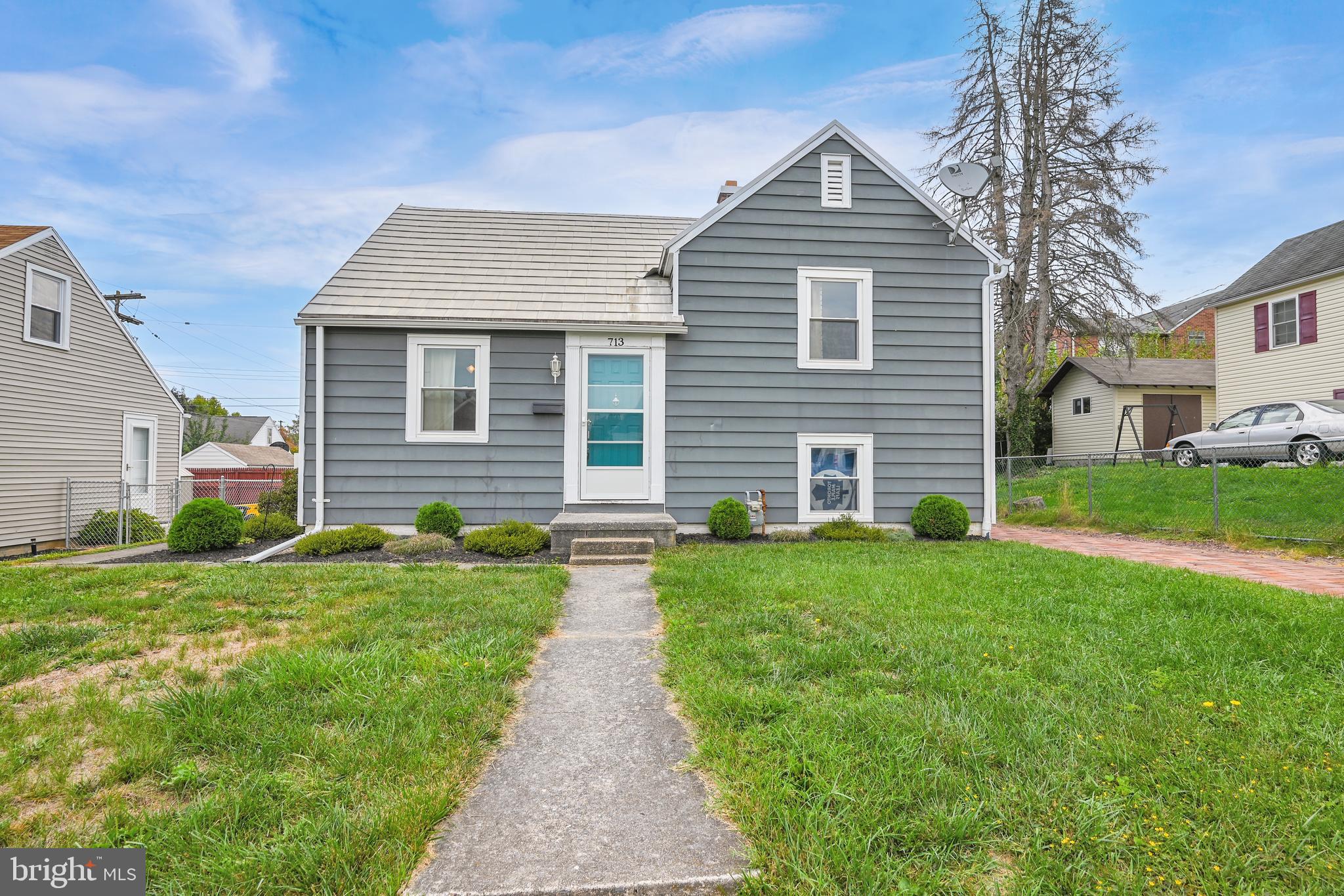 713 Noonan Road York, PA 17404 - Photo 2 of 28 Gallery Image 2