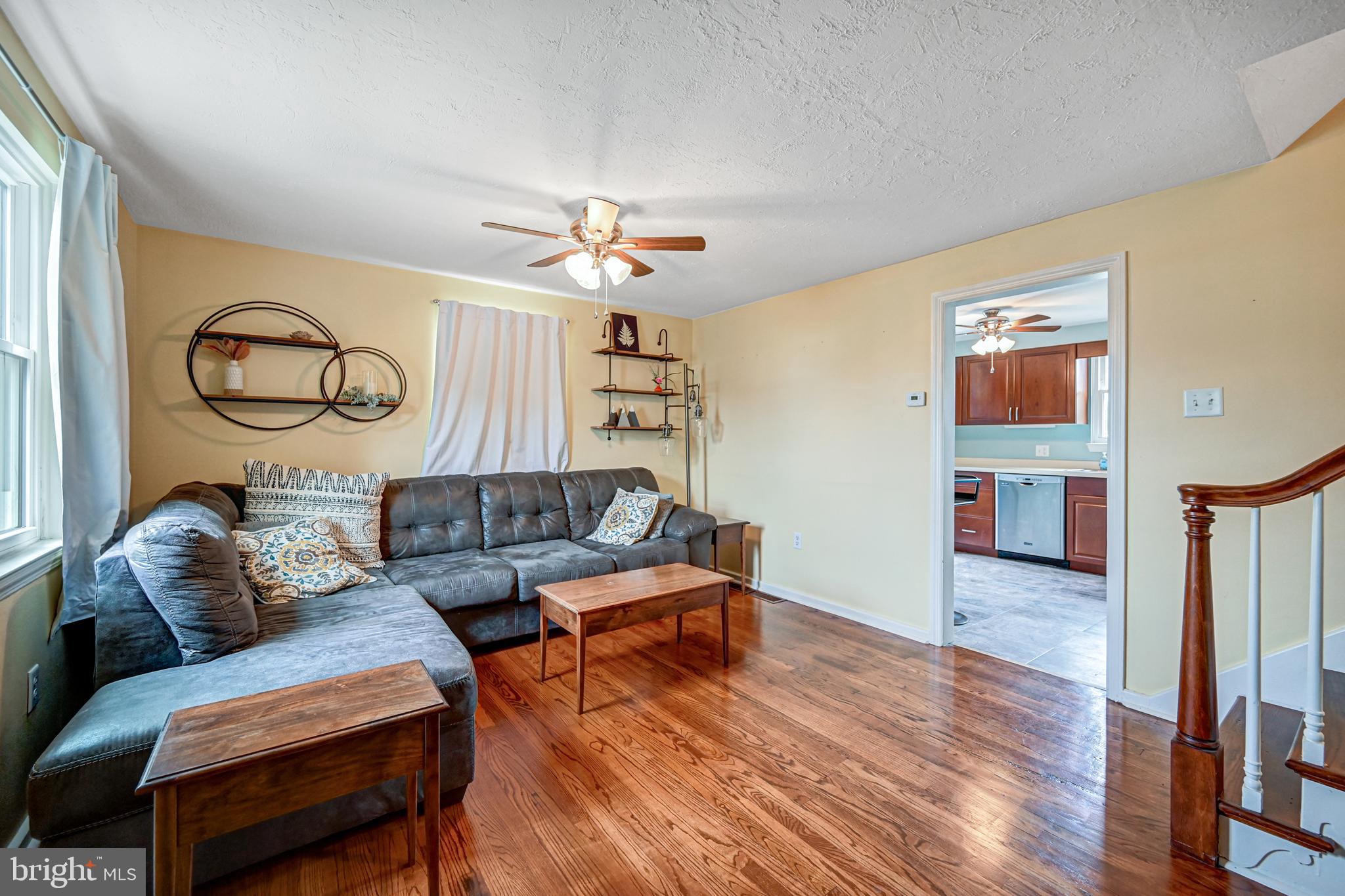 713 Noonan Road York, PA 17404 - Photo 5 of 28 Gallery Image 5