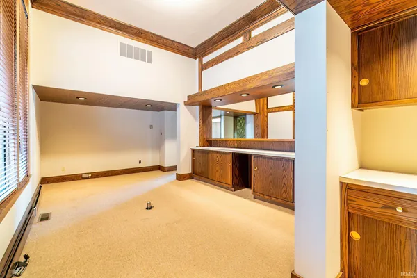 $250,000 | 124 East Rush Street, Kendallville, IN 46755
