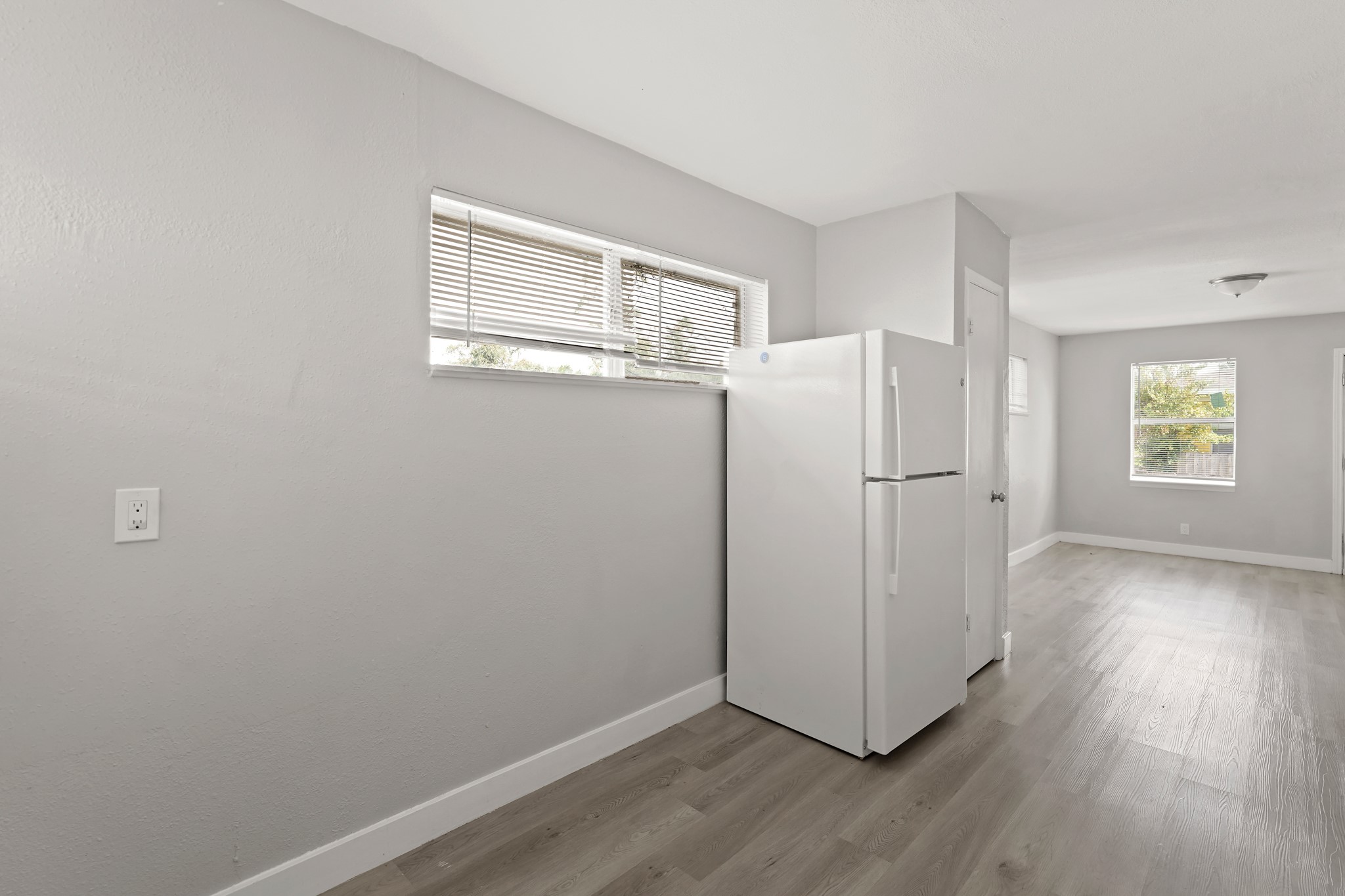 7815 Glass Street Houston, TX 77016 - Photo 12 of 14