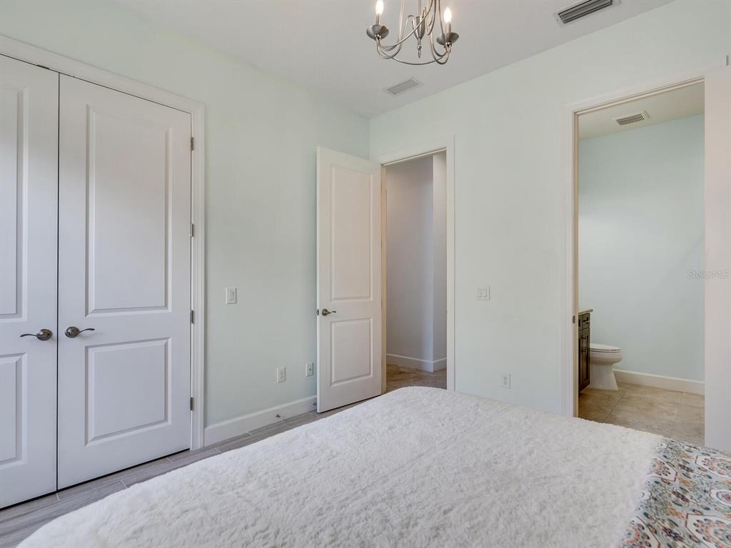 3929 Waypoint Avenue Osprey, FL 34229 - Photo 11 of 56
