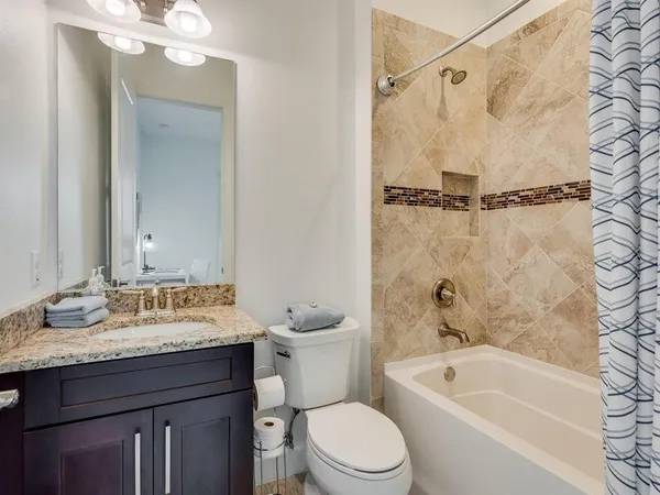 $4,500 | 3929 Waypoint Avenue, Osprey, FL 34229