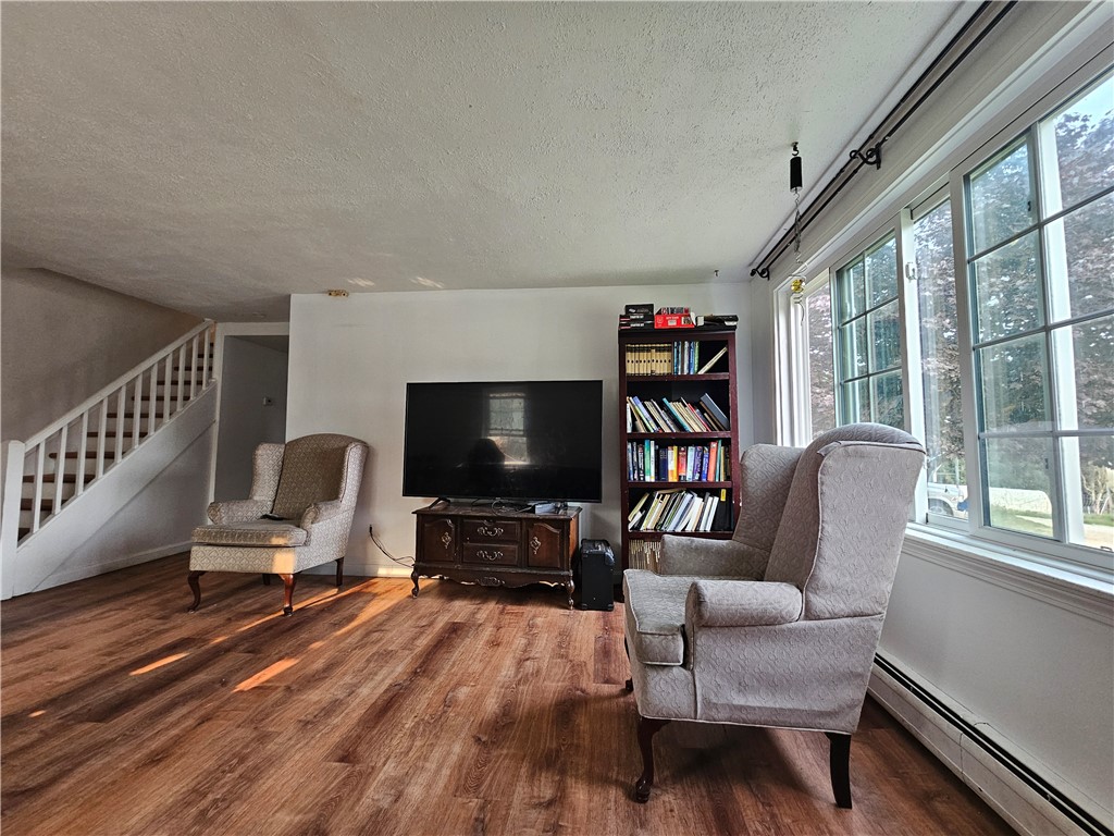 241 Cornell Road Tiverton, RI 02878 - Photo 4 of 47