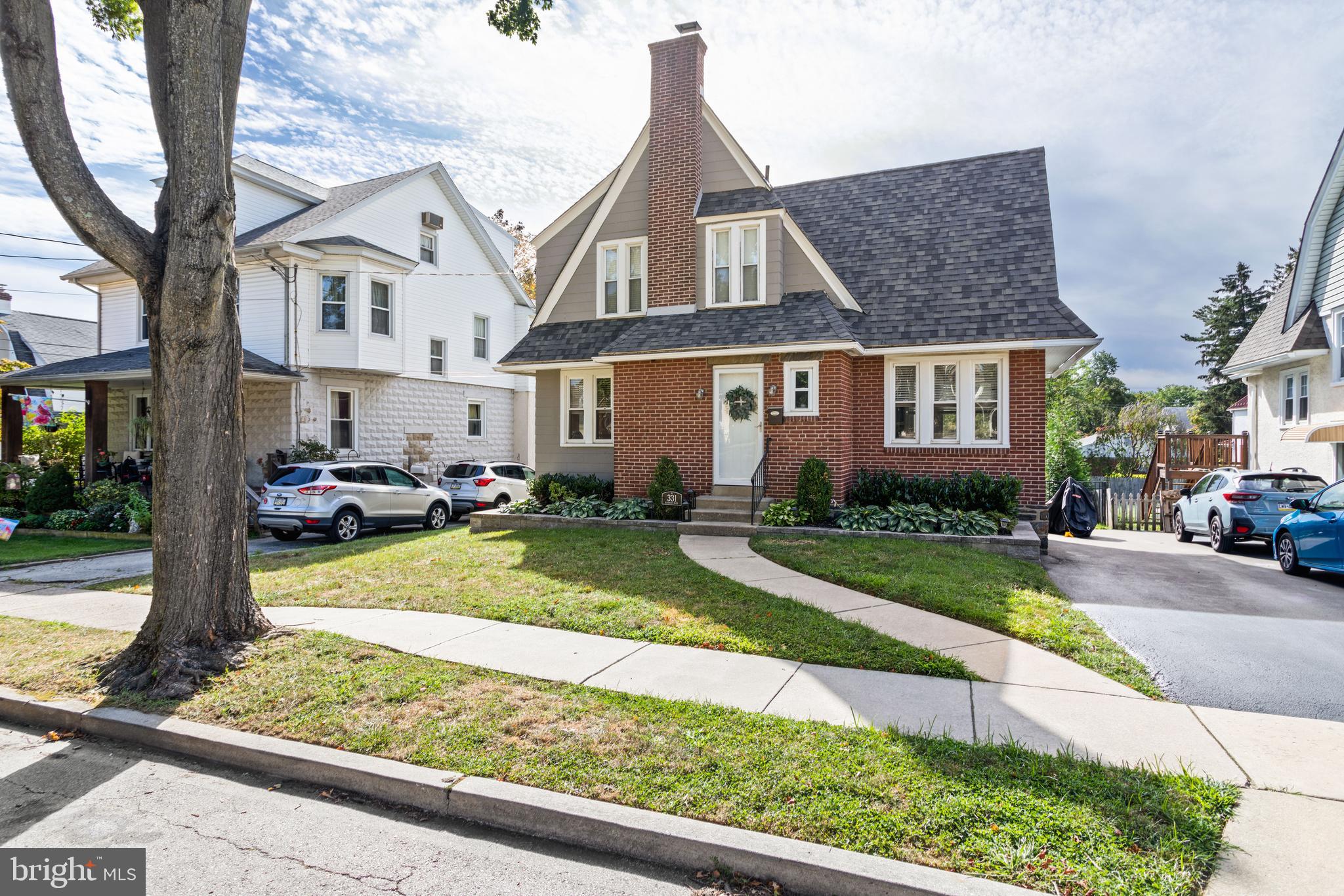 331 Kenmore Road Havertown, PA 19083 - Photo 1 of 40