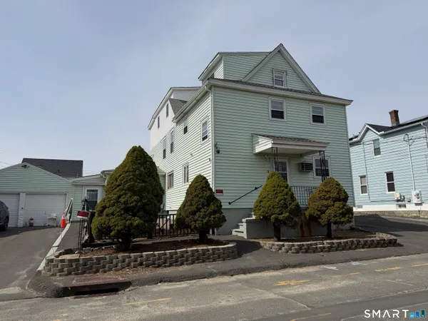 $1,400 | 78 Francis Street, Waterbury, CT 06708