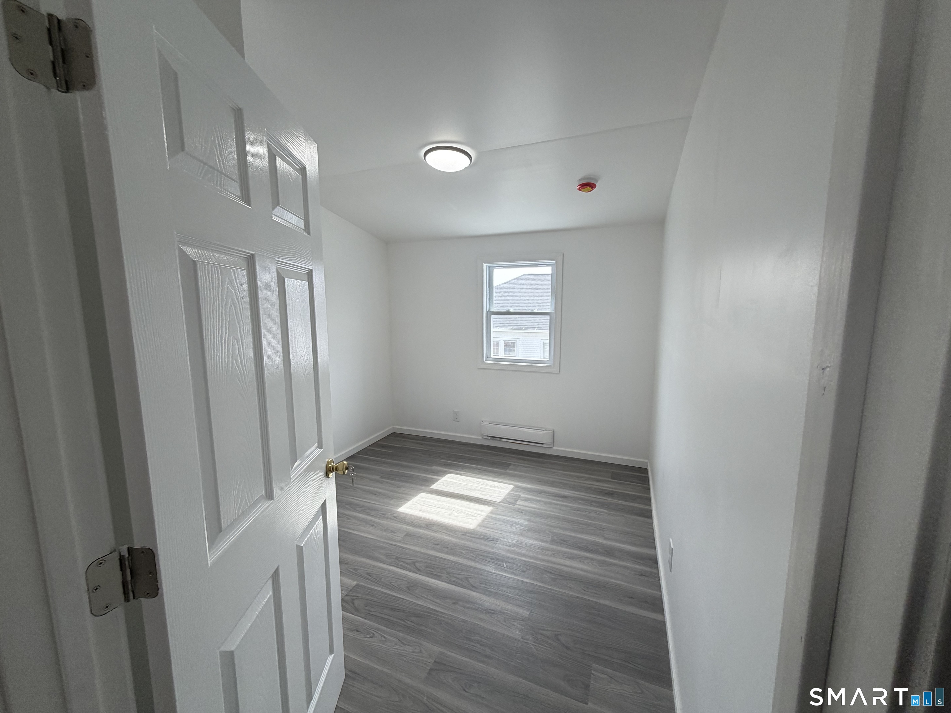 78 Francis Street Waterbury, CT 06708 - Photo 6 of 10