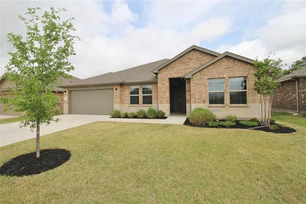 $2,950 | 1449 Bennett Drive, Burleson, TX 76028