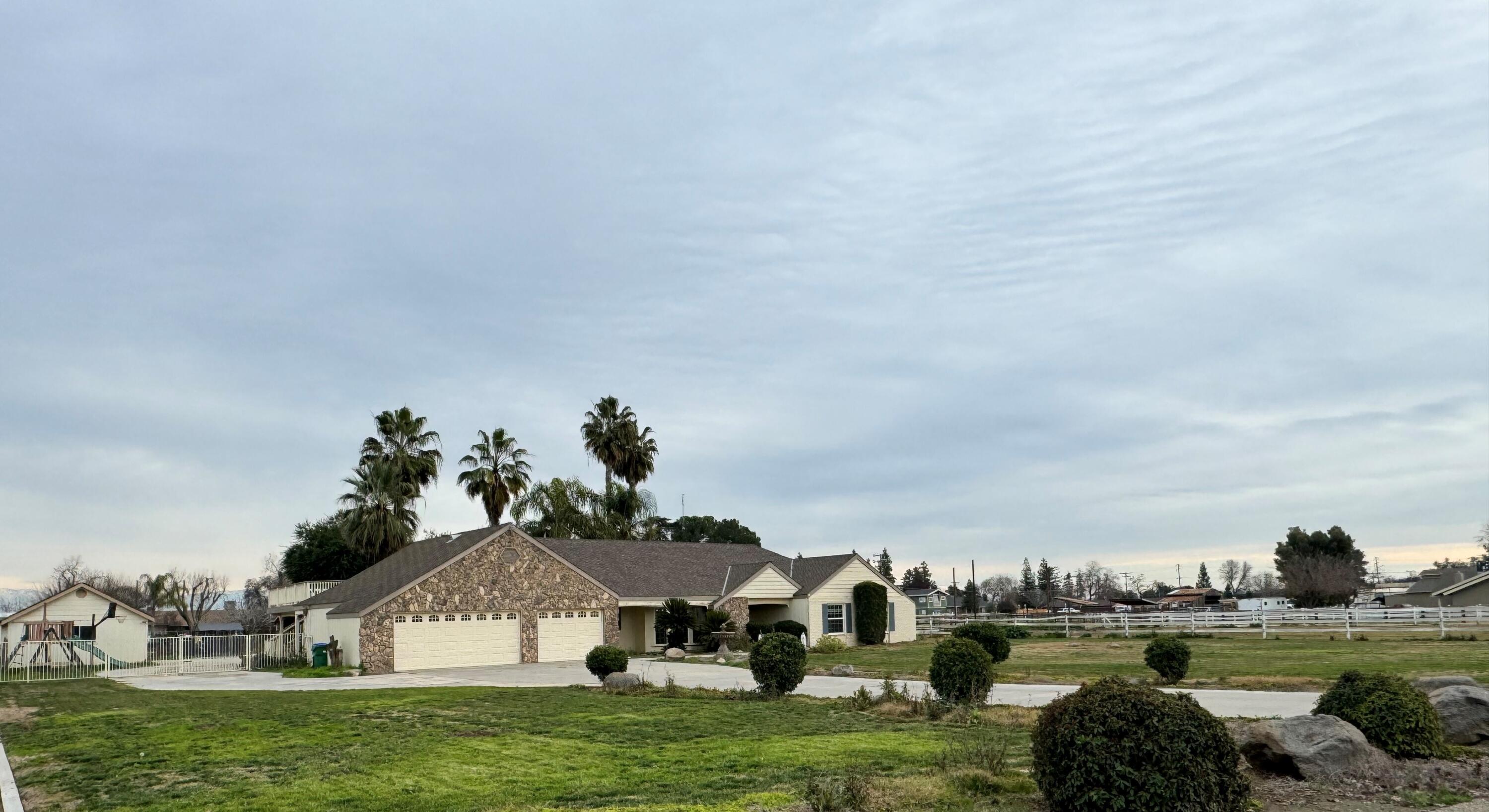 358 Ranch Acre Road Tulare, CA 93274 - Photo 3 of 13 3