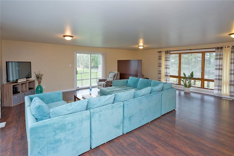 16 Emery Road Fredericktown, PA 15333 - Photo 3 of 25 Large Living room area with lots of natural light.