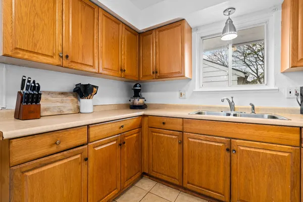 $199,000 | 670 Desoto Avenue, Ypsilanti, MI 48198