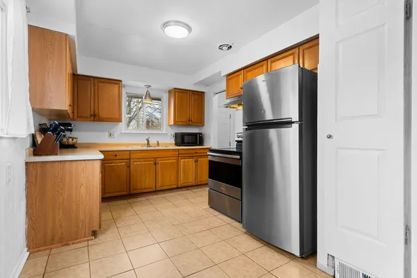 $199,000 | 670 Desoto Avenue, Ypsilanti, MI 48198