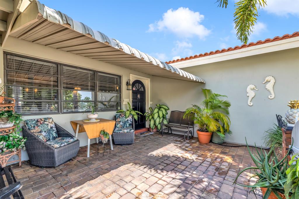 1931 Northeast 27th Street Lighthouse Point, FL 33064 - Photo 11 of 28