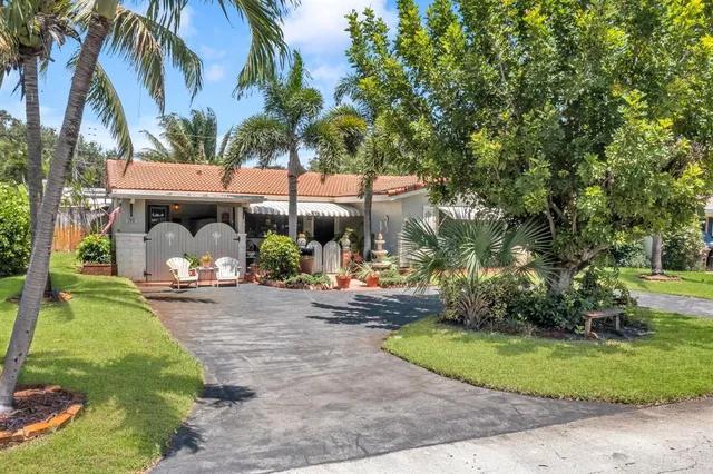 a view of a outdoor space