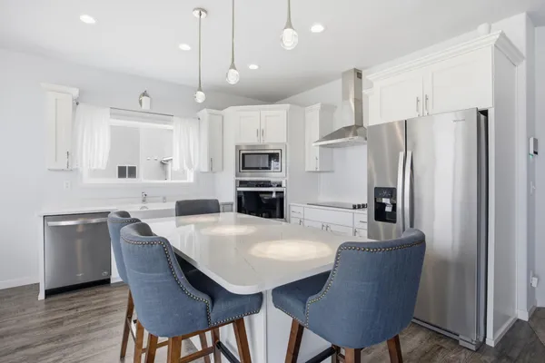 $550,000 | 4756 34th Street South, Fargo, ND 58104