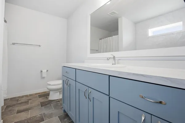 $550,000 | 4756 34th Street South, Fargo, ND 58104