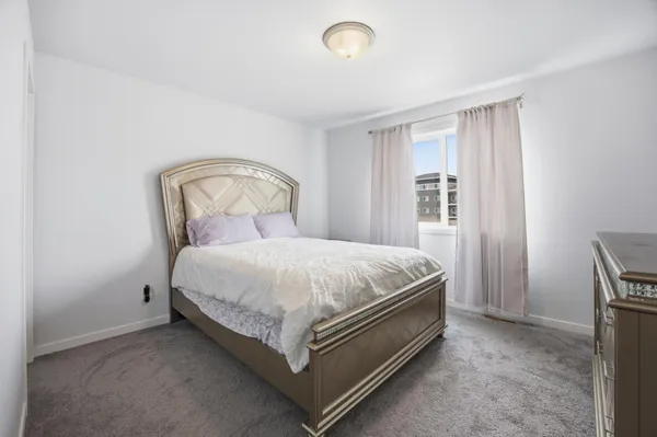 $550,000 | 4756 34th Street South, Fargo, ND 58104