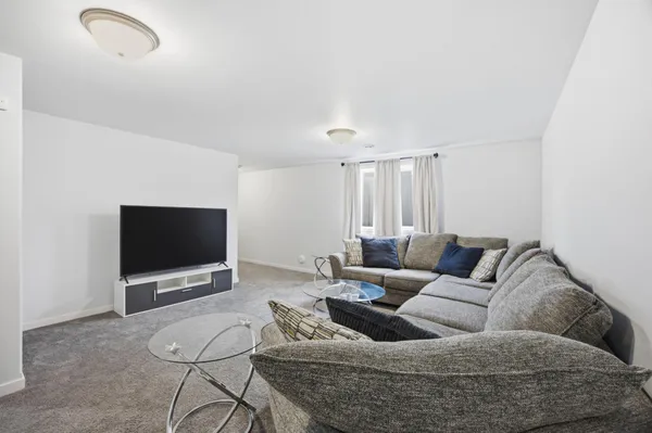 $550,000 | 4756 34th Street South, Fargo, ND 58104