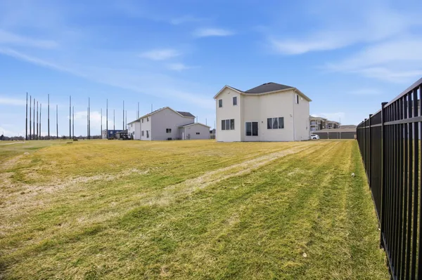 $550,000 | 4756 34th Street South, Fargo, ND 58104