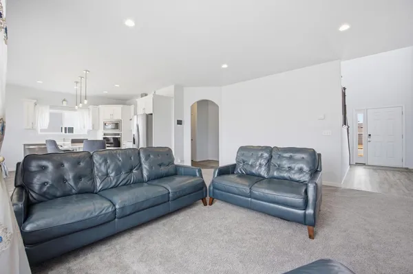 $550,000 | 4756 34th Street South, Fargo, ND 58104