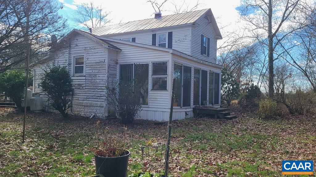 3689 Ranson Road Dillwyn, VA 23936 - Photo 35 of 51 a view of a house with a yard
