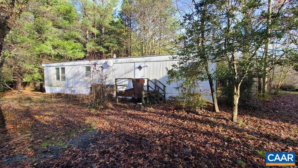 3689 Ranson Road Dillwyn, VA 23936 - Photo 37 of 51 a view of a house with a yard