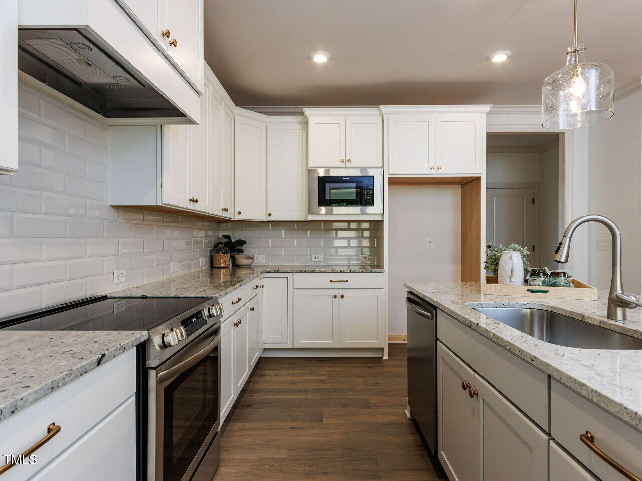 6040 Scalybark Road Durham, NC 27712 - Photo 14 of 37 013-1280x960-kitchen