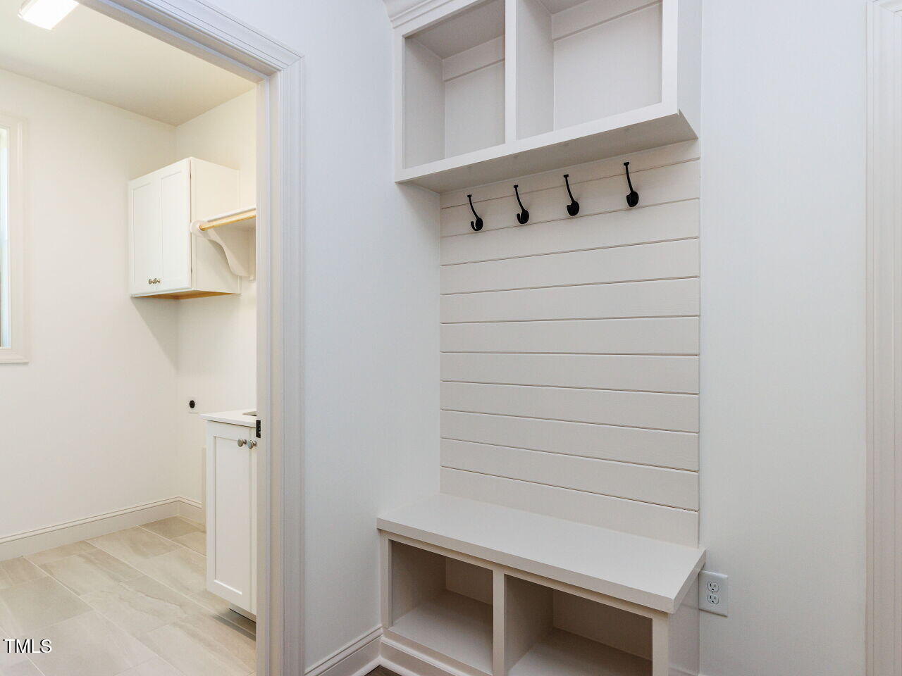 6040 Scalybark Road Durham, NC 27712 - Photo 17 of 37 016-1280x960-owners-entrance