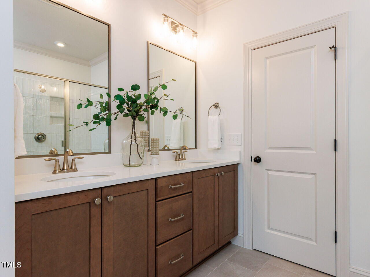 6040 Scalybark Road Durham, NC 27712 - Photo 22 of 37 021-1280x960-primary-bathroom