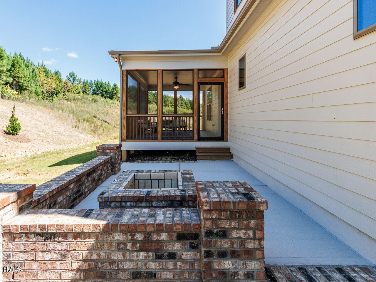 6040 Scalybark Road Durham, NC 27712 - Photo 36 of 37 035-1280x960-patio