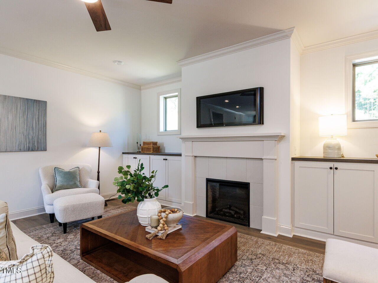 6040 Scalybark Road Durham, NC 27712 - Photo 10 of 37 009-1280x960-living-room