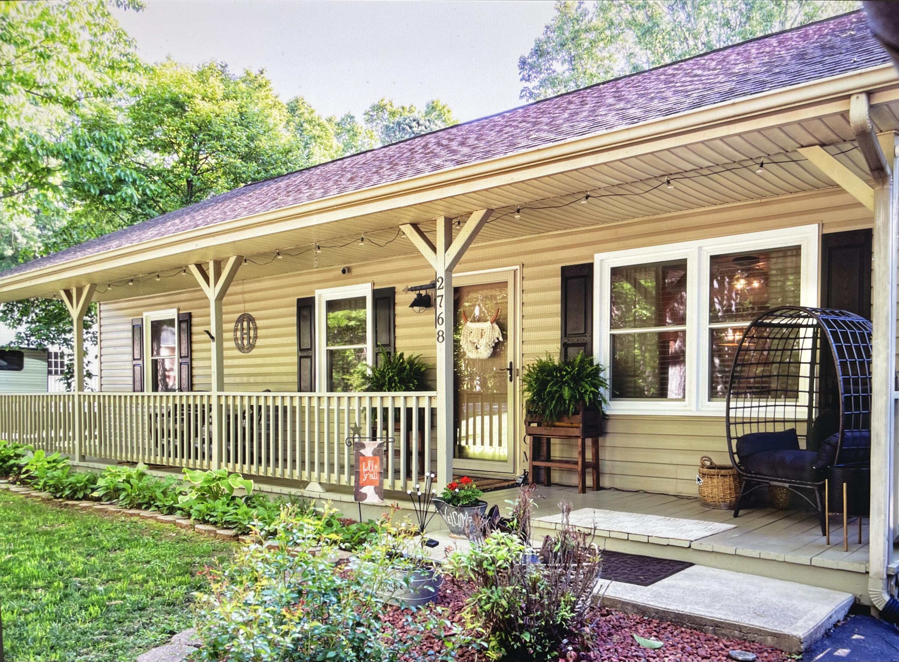 2768 Sandy Level Rd, Goodview