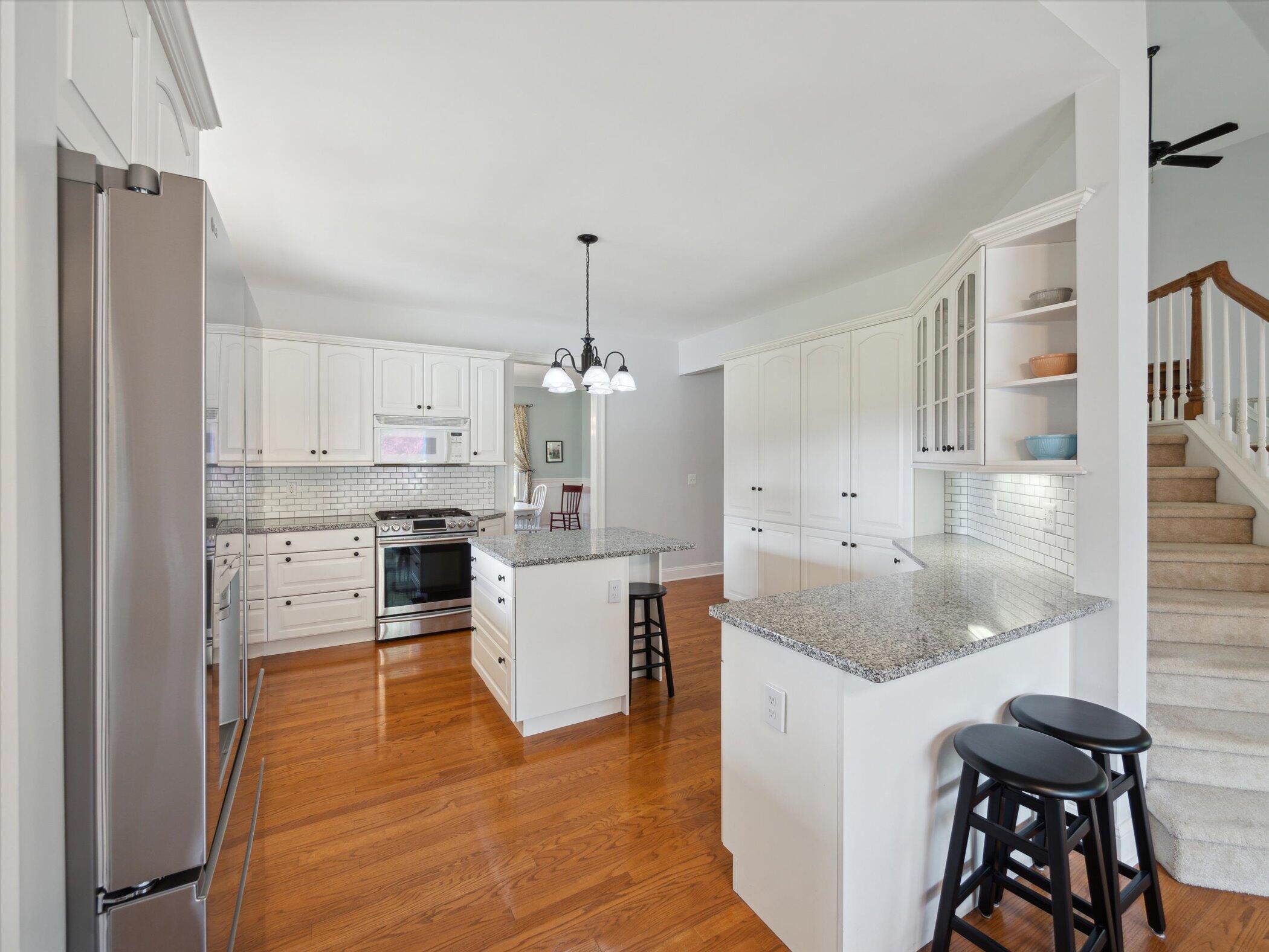 7140 Dell Road Saline, MI 48176 - Photo 12 of 68 18-7140-Dell-Rd-Saline-MI-48176-WindowSt