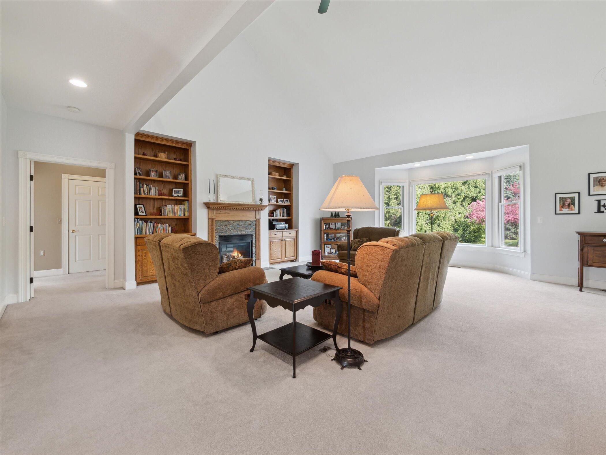 7140 Dell Road Saline, MI 48176 - Photo 22 of 68 13-7140-Dell-Rd-Saline-MI-48176-WindowSt