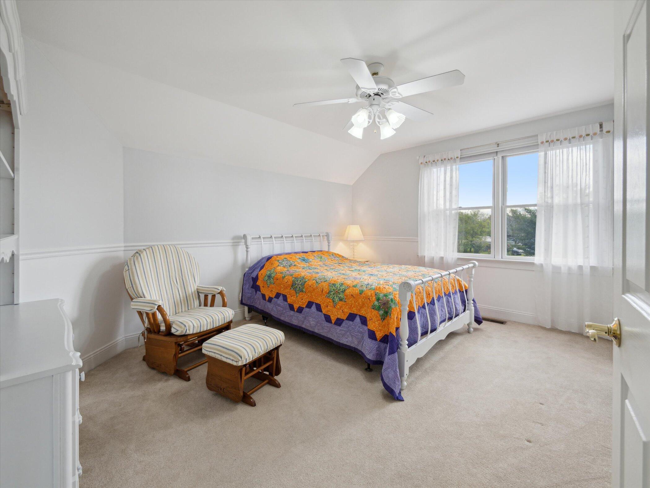 7140 Dell Road Saline, MI 48176 - Photo 34 of 68 33-7140-Dell-Rd-Saline-MI-48176-WindowSt